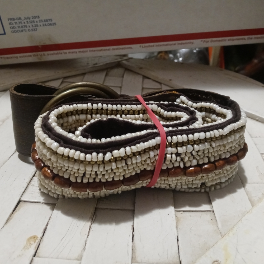 🕰🏯OLD NAVY ARTISAN BEADS BELT🌉🏝